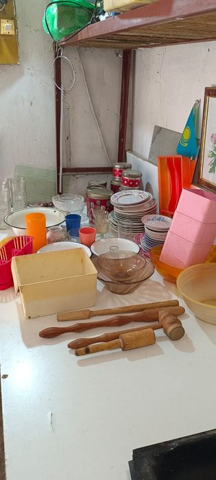 Продам набор посуды для кухни.