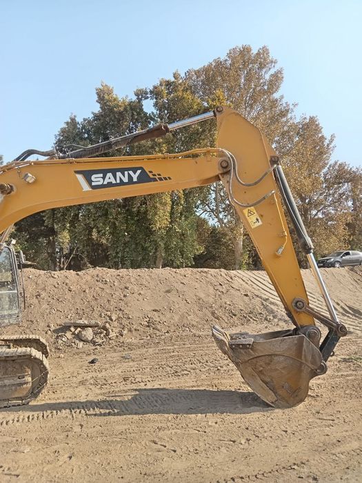 SANY 235 c сотилади срочна