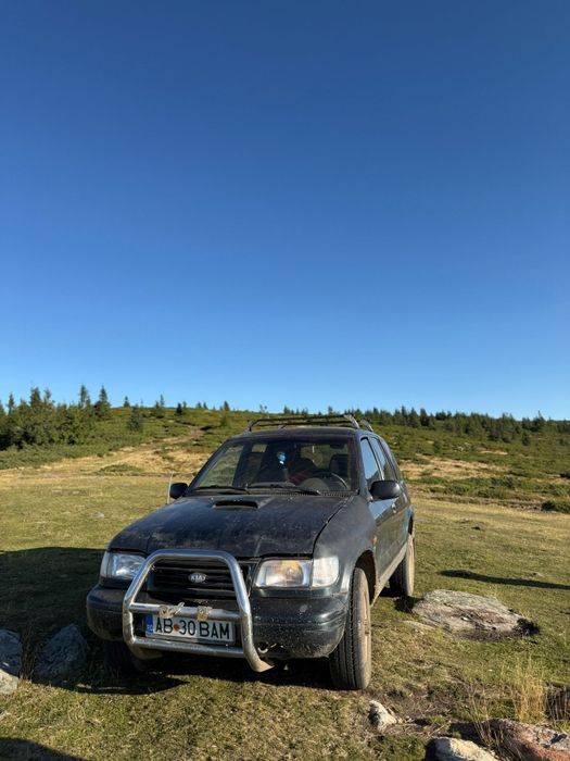 Vând Kia Sportage