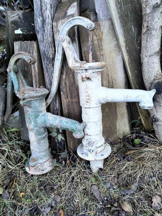 Ръчна помпа за вода