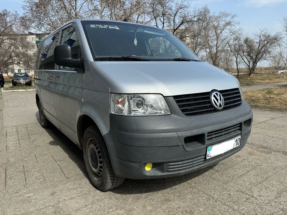 Volkswagen Transporter 2009 год
