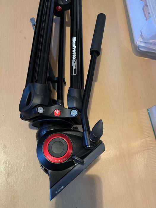 Trepied foto manfrotto mvt502am