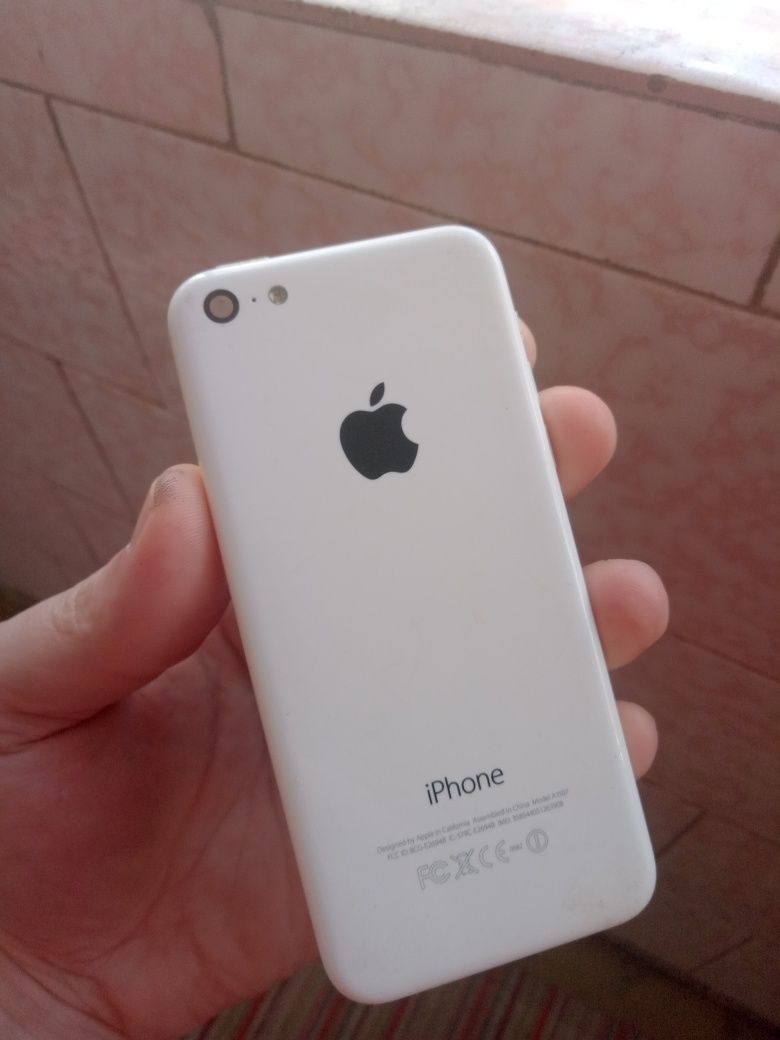 Carcasa pentruRecarosare Iphone 5C Alb - impecabila