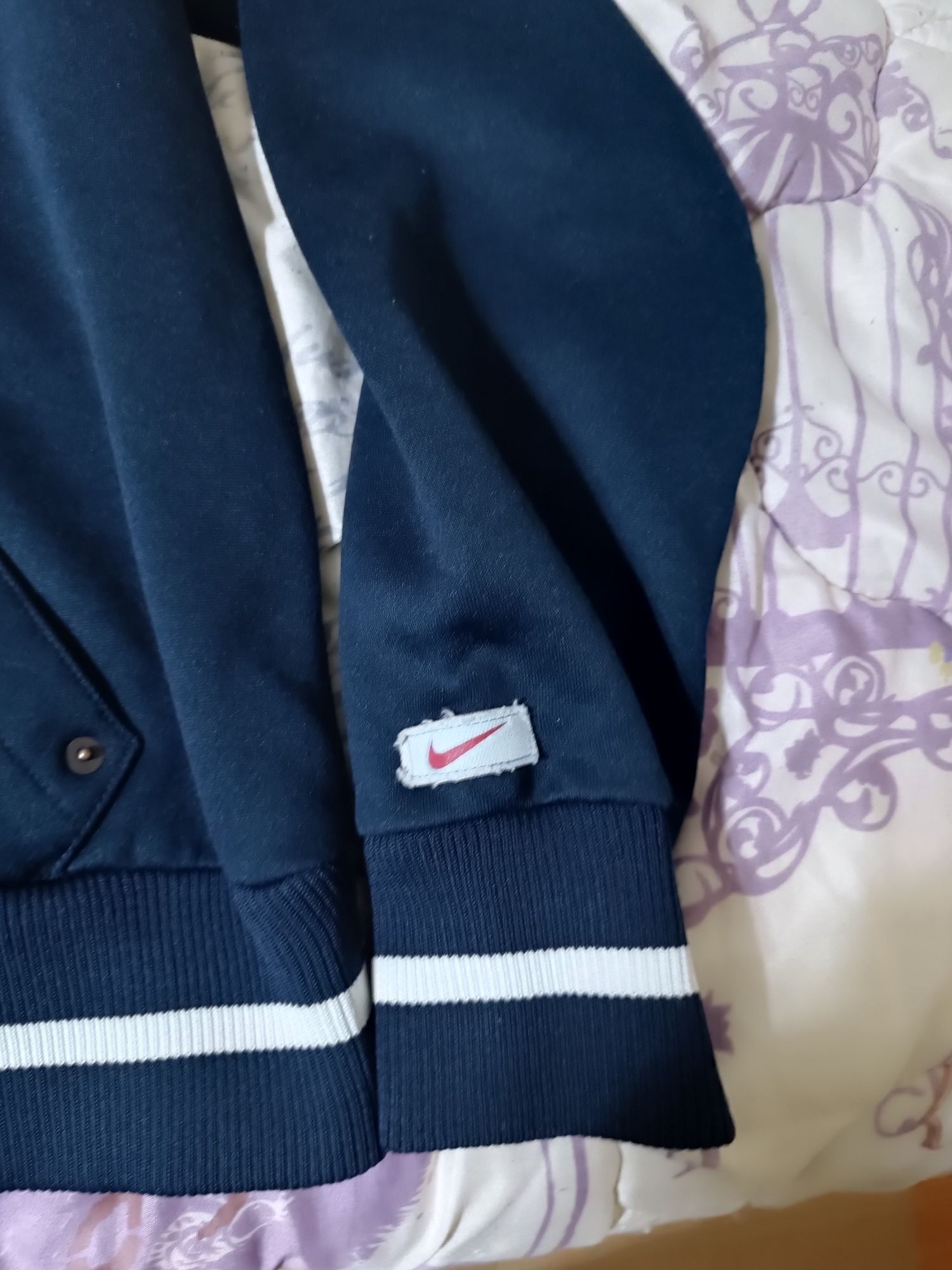 Hanorac bumbac Nike original mărimea S.