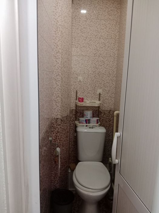 Kvartera sotiladi 90 ming dollor kelishamiz balkon 2×6 remont oʻrtacha