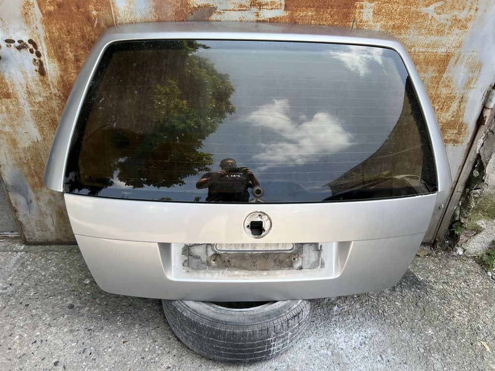 vw golf bora капак