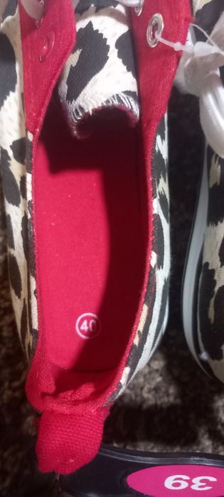 Converse noi pentru damă mărimea 40