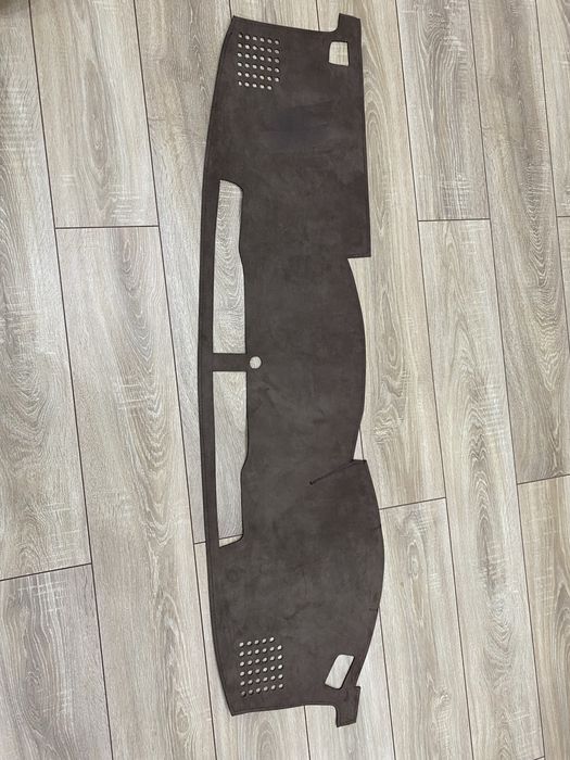 Накидка на панель автомобиля тайота ланд крузер 200