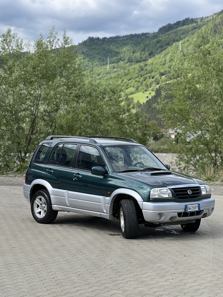 Suzuki Grand Vitara import Italia fără gram de rugină !!