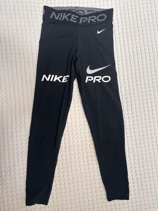 Черен клин Nike Pro