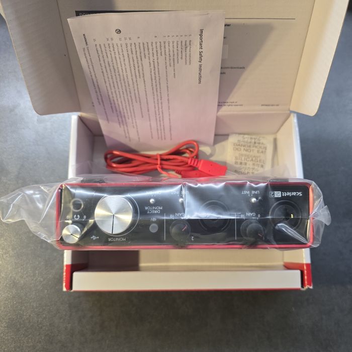 Interfață Audio Focusrite Scarlett 2i2 Mk2 (2nd Gen)