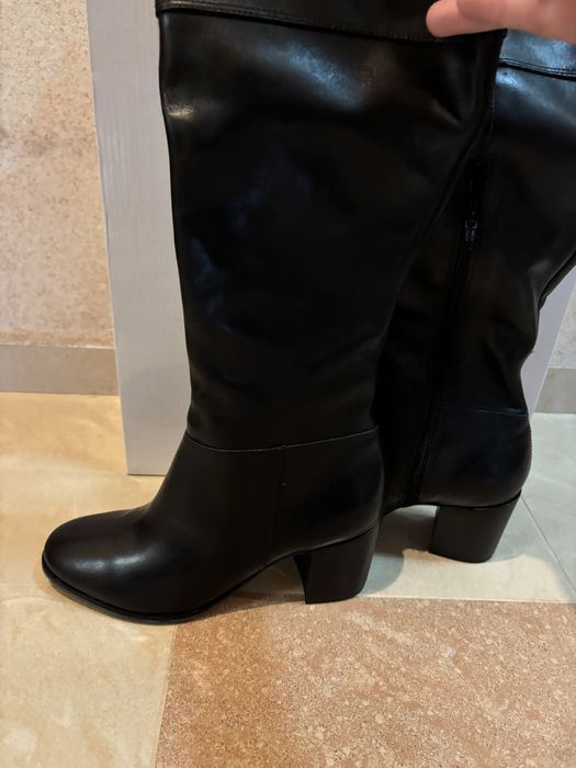 Дамски ботуши чизми номер 39