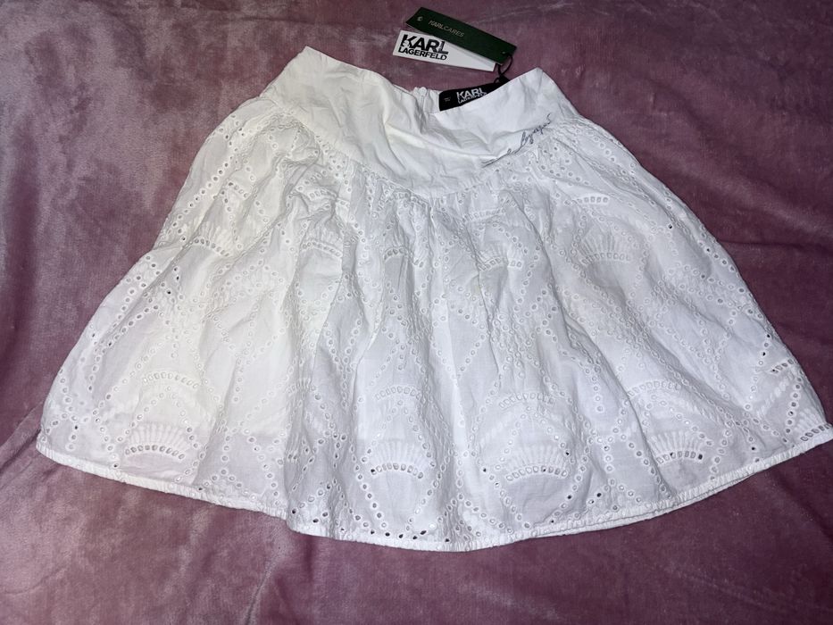 Fustă S 38 Alb Albă Karl Lagerfeld eticheta alb albă negru argintiu