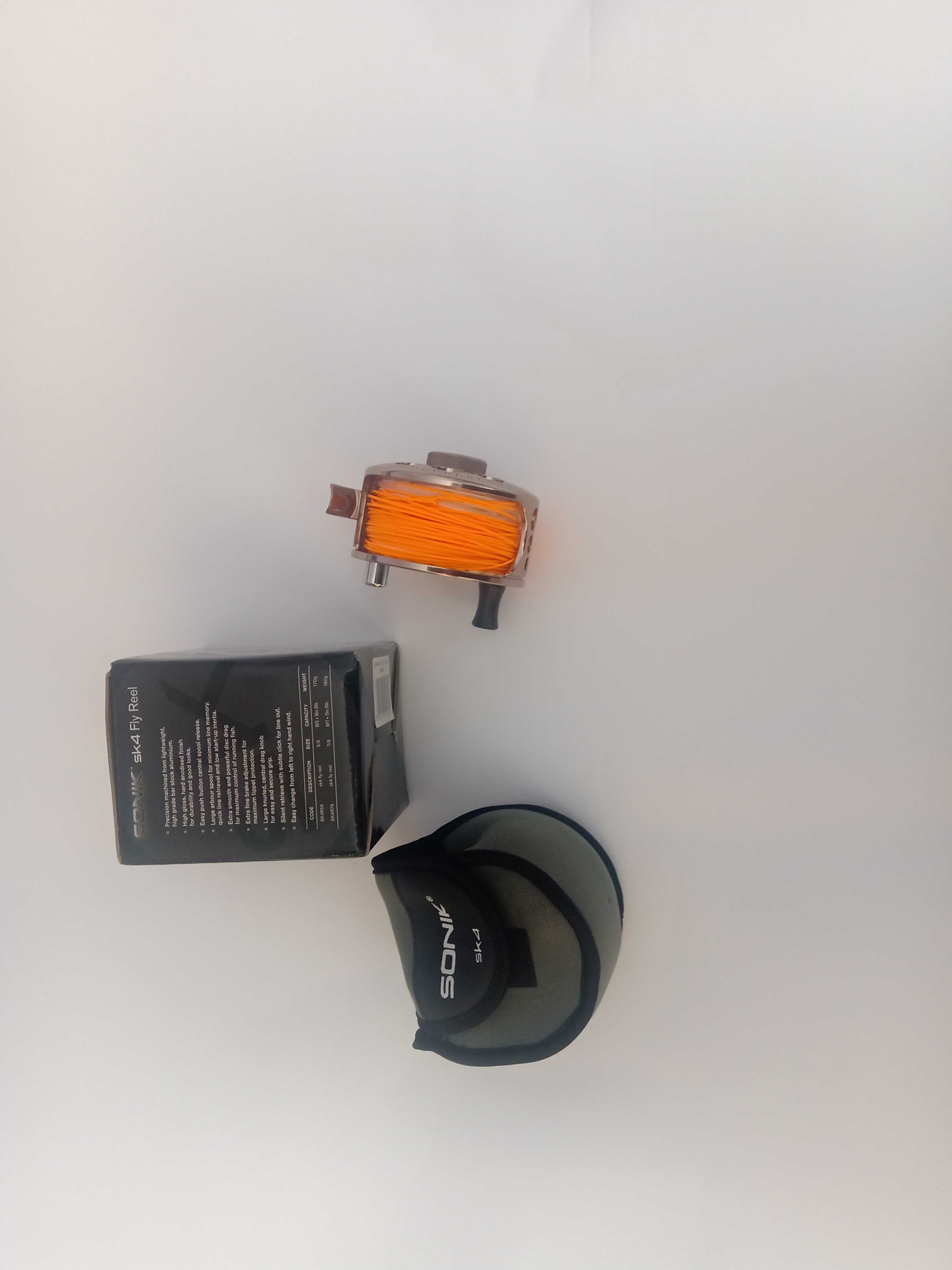 Продавам мухарска макара Sonik SK4