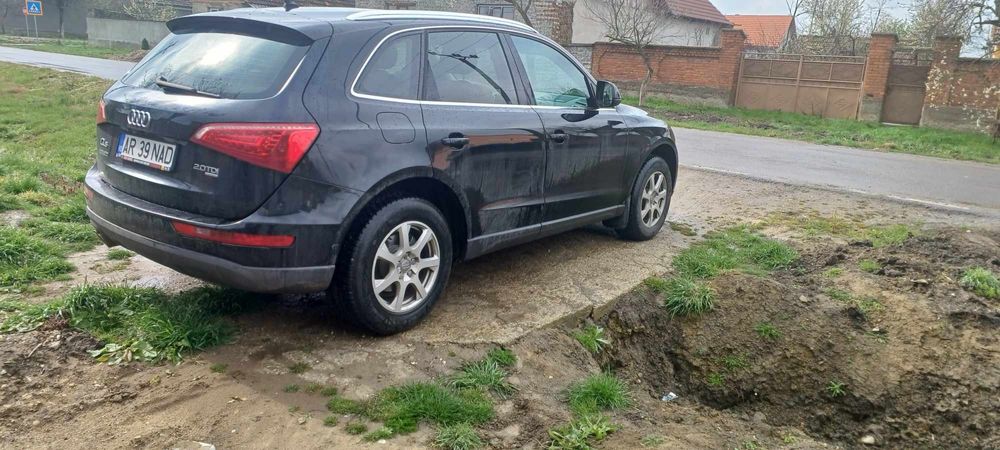 Audi Q5 2.0 TDi 170 cp