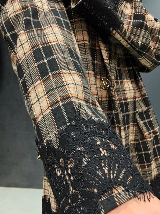 Дамско сако / блейзър каре с дантела