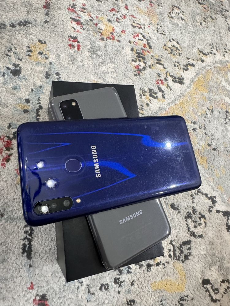 Продам Samsung s 20