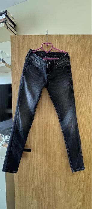 Дънки Guess 27 размер+ПОДАРЪК