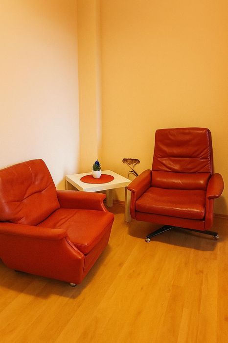Дава се под наем Двустаен апартамент в София, Център - 75 кв.м за 600 € - Снимка #3