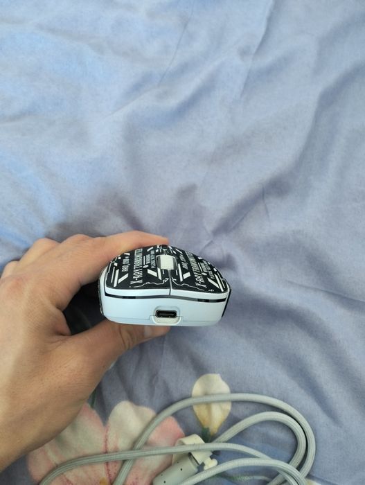 Продам игравую мышку ajazz aj199