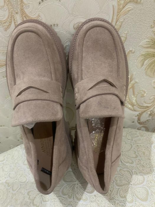 Лоферы женские новые