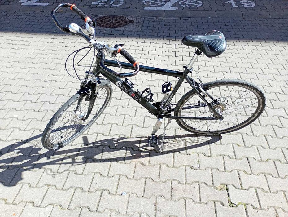 Vând bicicleta in stare buna de folosință.