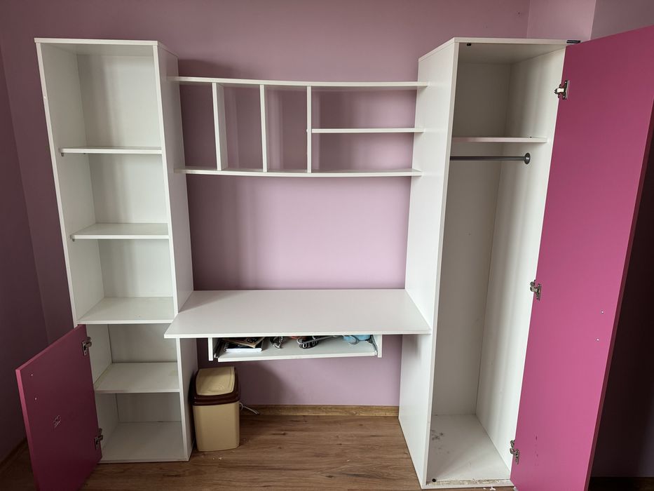 Гардероб, легло, секция и нощни шкафчета