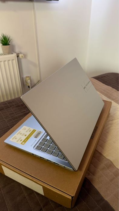 asus vivobook x1504V