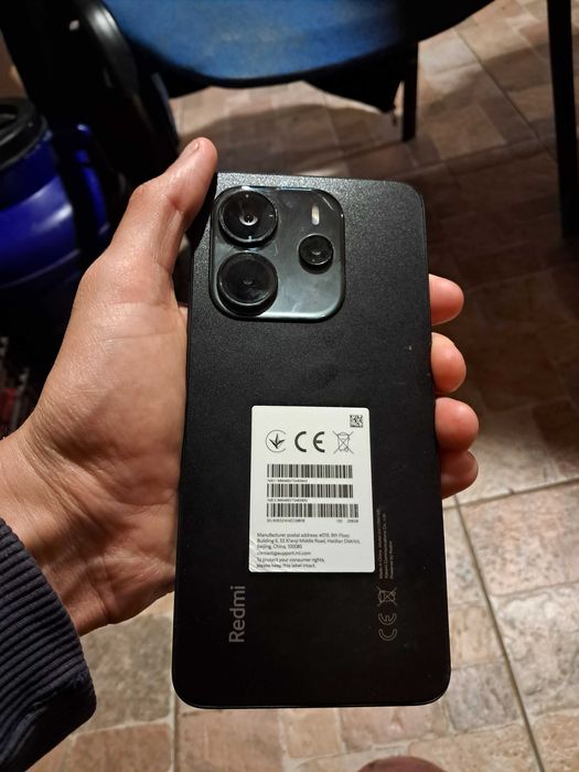 Vand urgent telefon redmi note 14 nou folosit o luna