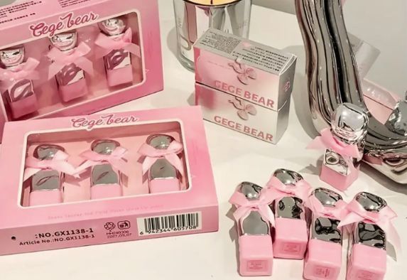 Гланцовете комплект 3бр в кутия чисто нови не разпечатани