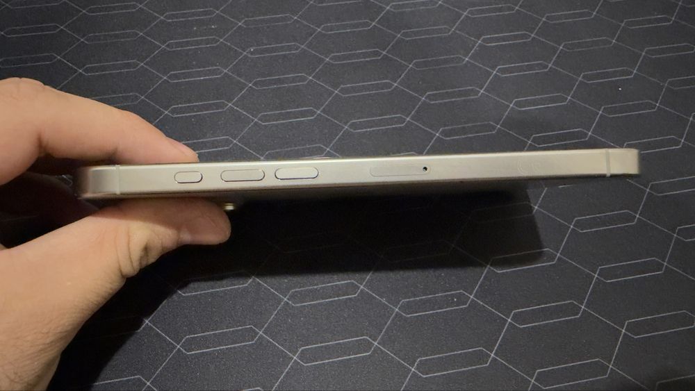 iPhone 16 pro max 256gb 2 години гаранция