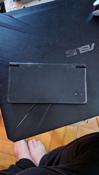 Vând 2 console nintendo ds I perfect funcționale modate !