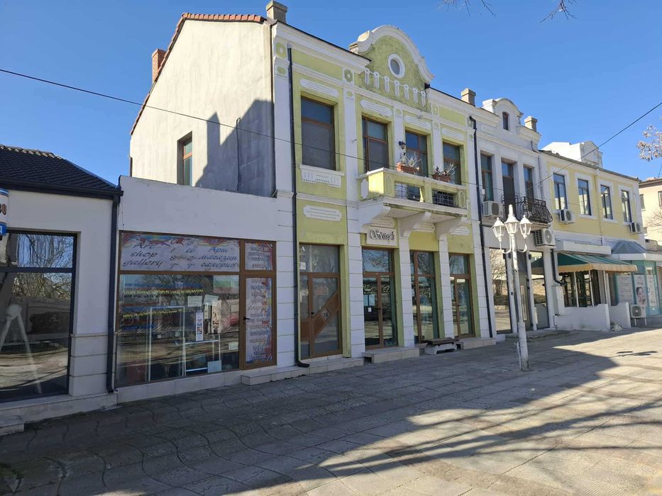 Дава се под наем Магазин в Каварна - 45 кв.м за 150 € - Снимка #2