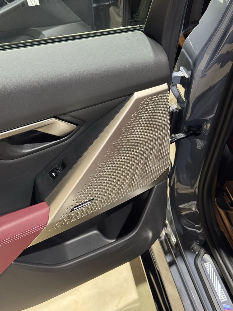 BMW I5 35L 2025 год