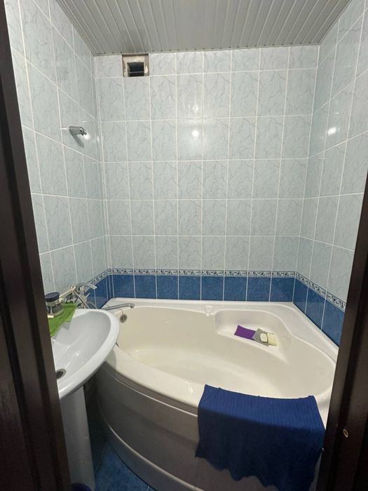 Куйлюк 5 массив. 1 комнатная.  Мед колледж Состояние среднее.