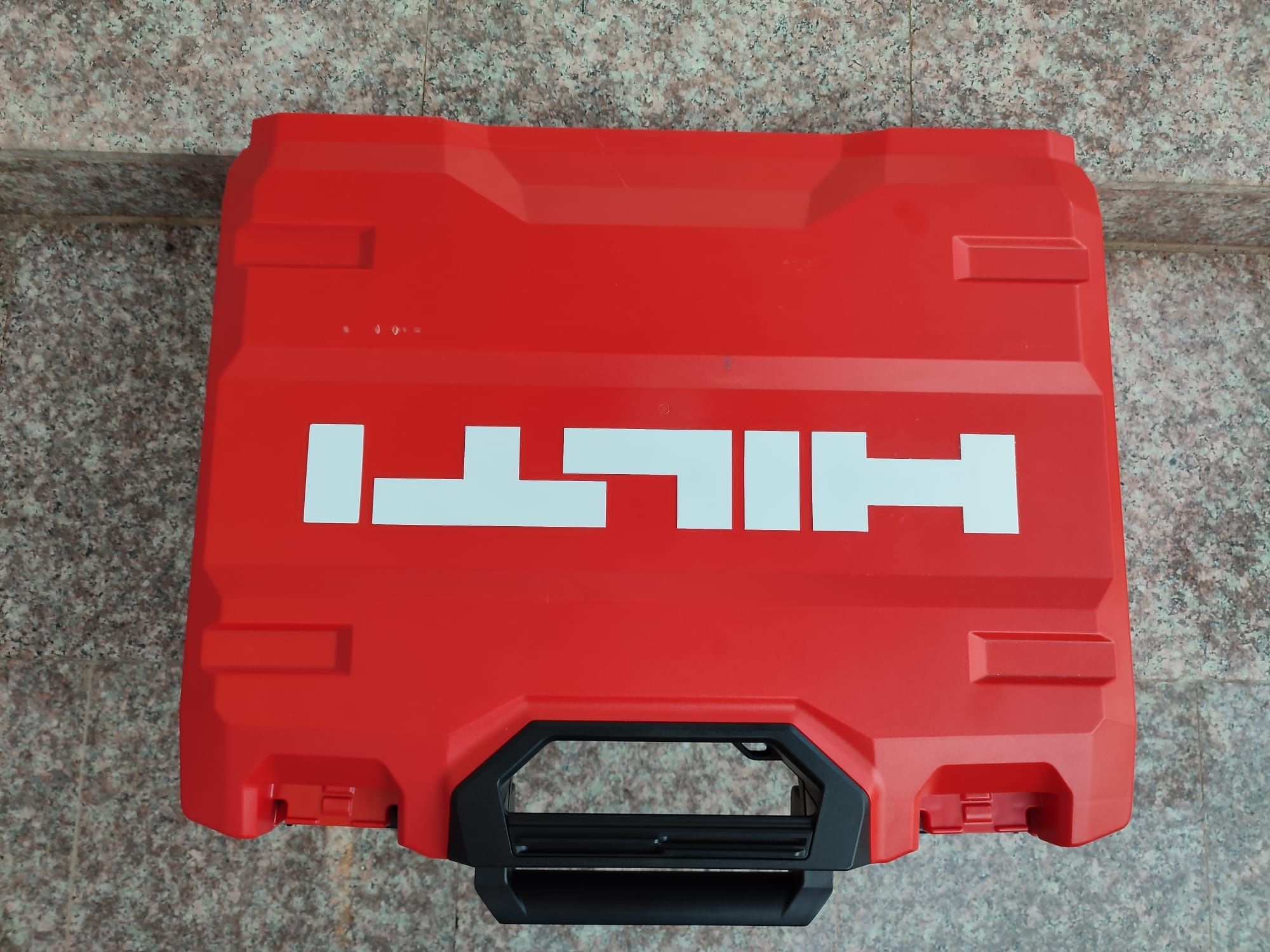 Hilti rotopercutor pe curent