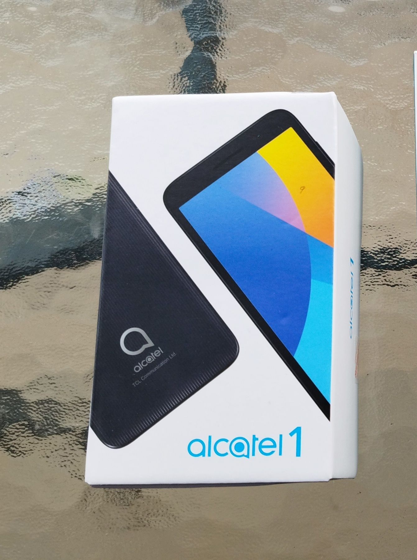 Продавам нов смартфон Alcatel 1