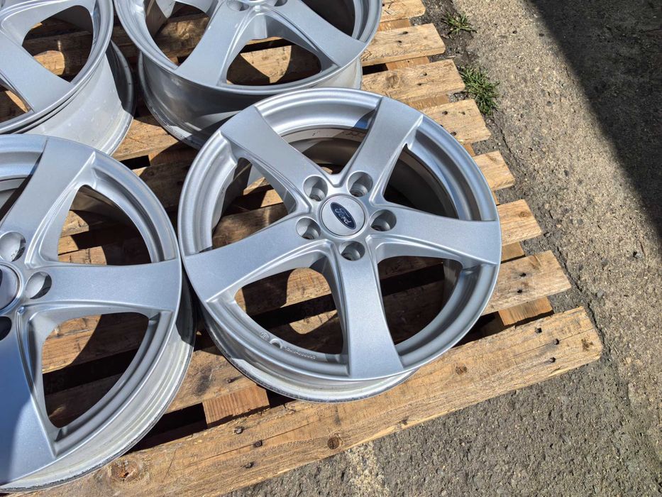 16 цола 5 х 108 мм Форд / ВОлво - 6,5 Инча / ЕТ 50
