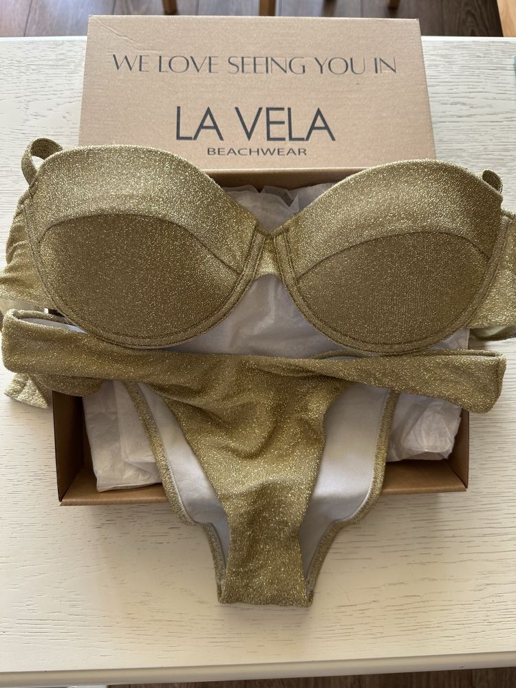 La Vela златен бански