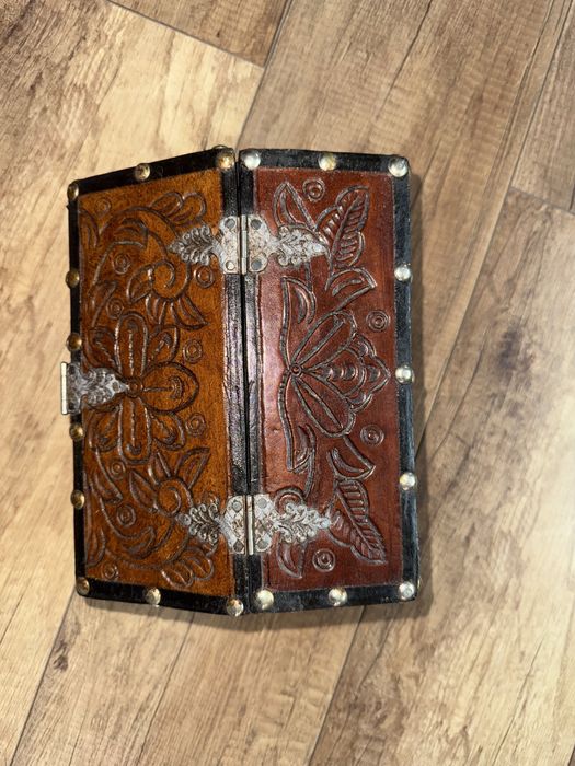 Cutie de bijutetii vintage