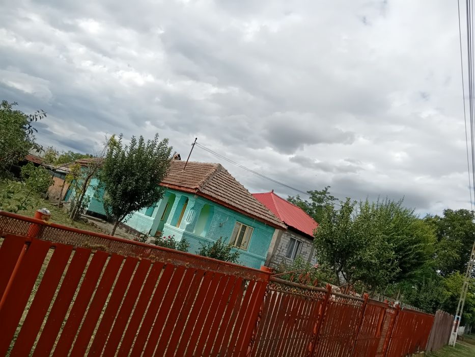 Casă cu teren 1100 mp – Movila Banului, jud. Buzău – 5 min de A7, 85 k