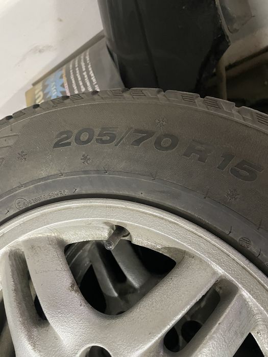 Продам комплект димки с резиной 205/70/15