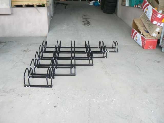 Rastel, suport pentru 3 biciclete, 90x32x26 cm, Corturi24.ro