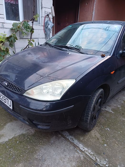 Vand sau schimb. Ford focus 2004, 1,4 benzina