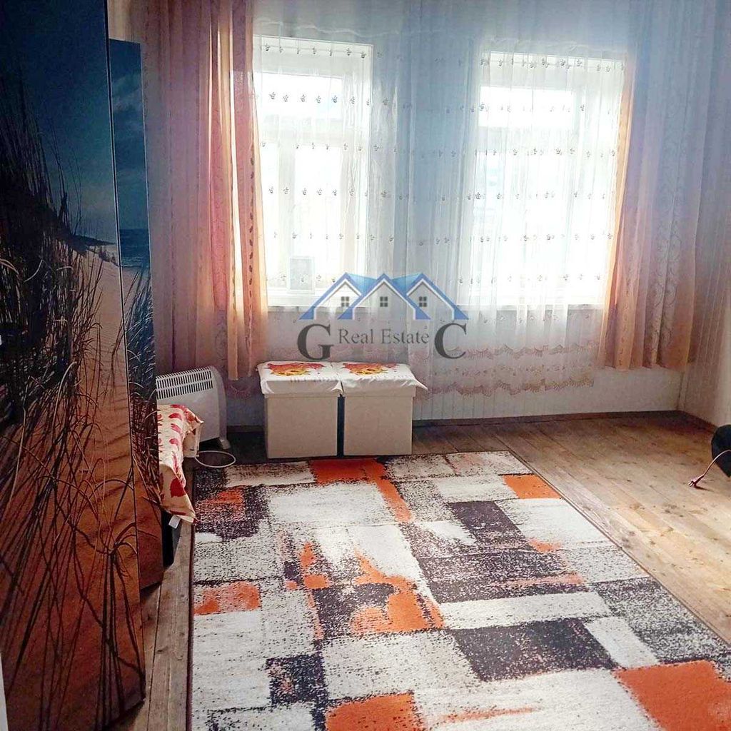 Продава се Къща в Долни чифлик - 122 кв.м за 779 €/кв.м - Снимка #2