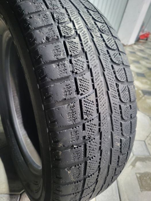 Продам шины зимние  разного бренда  215/60/16