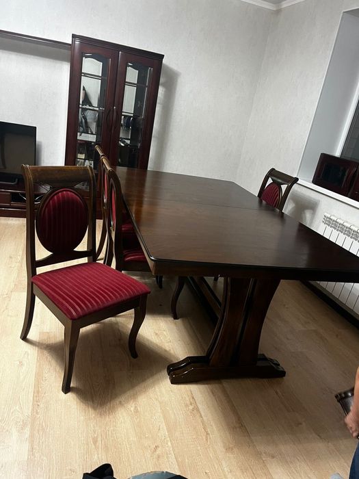 Продам стол со стульями