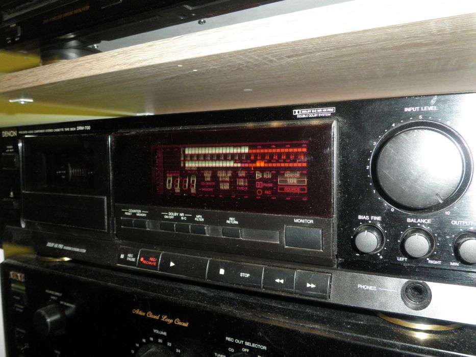 Dekc :  DENON DRM-700