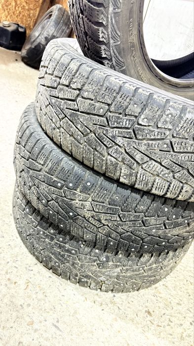 Зимние шины комплект R15 185/60. Cordiant