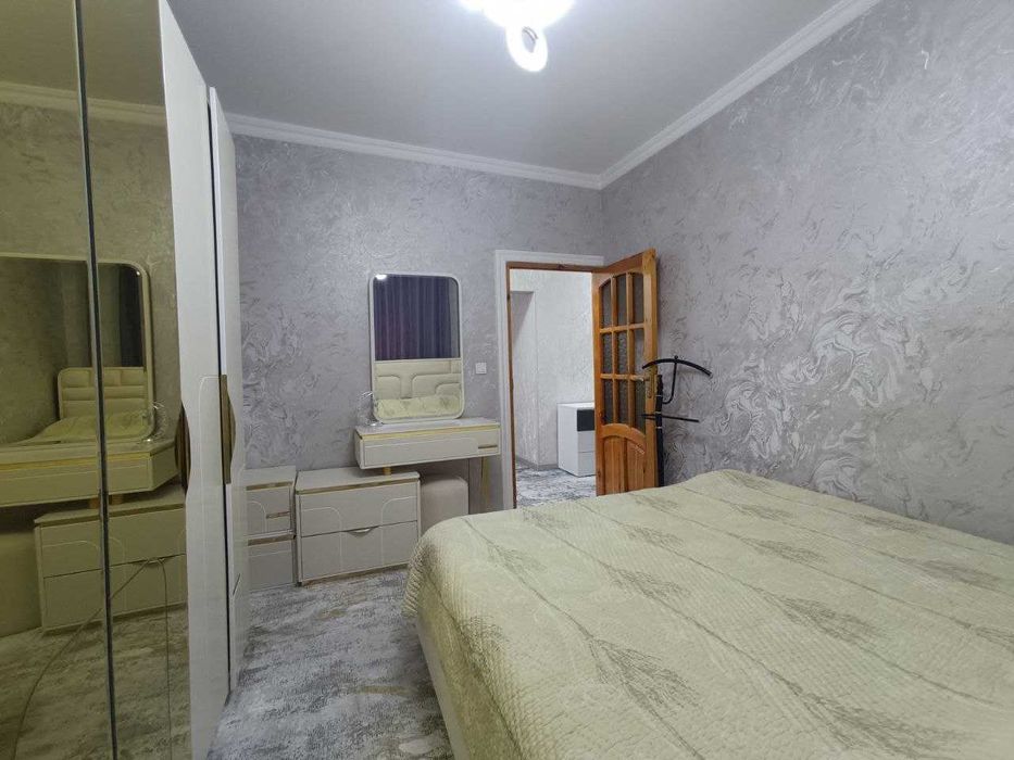 Продается светлая, уютная 4 комнатная  квартира на Юнусабаде 19 кв